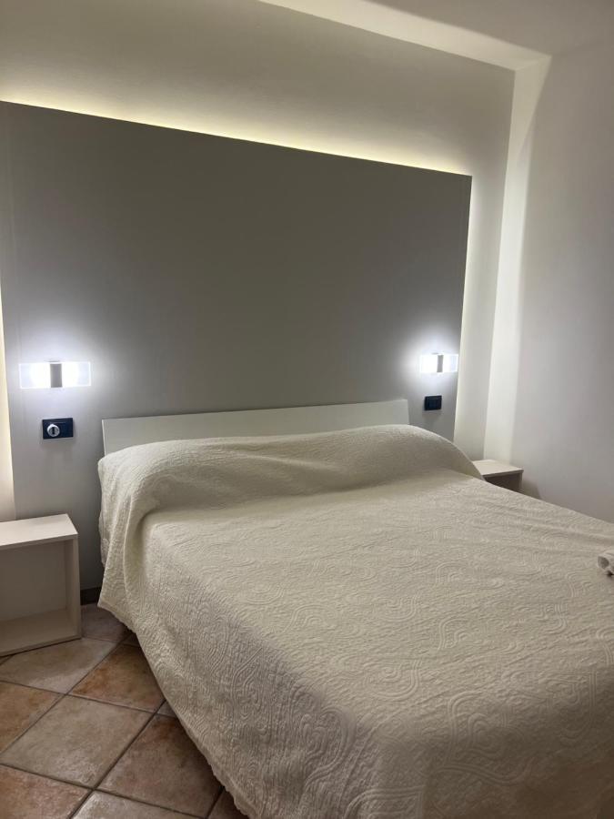 Leone Di Nemea - Νεμέος Λέων Hotel เรจโจ ดี คาลาเบีย ภายนอก รูปภาพ